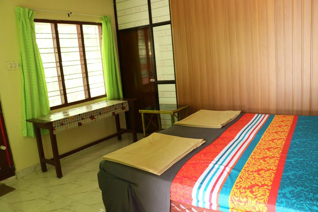 Jungleparadiso Homestay Thekkady Exterior foto