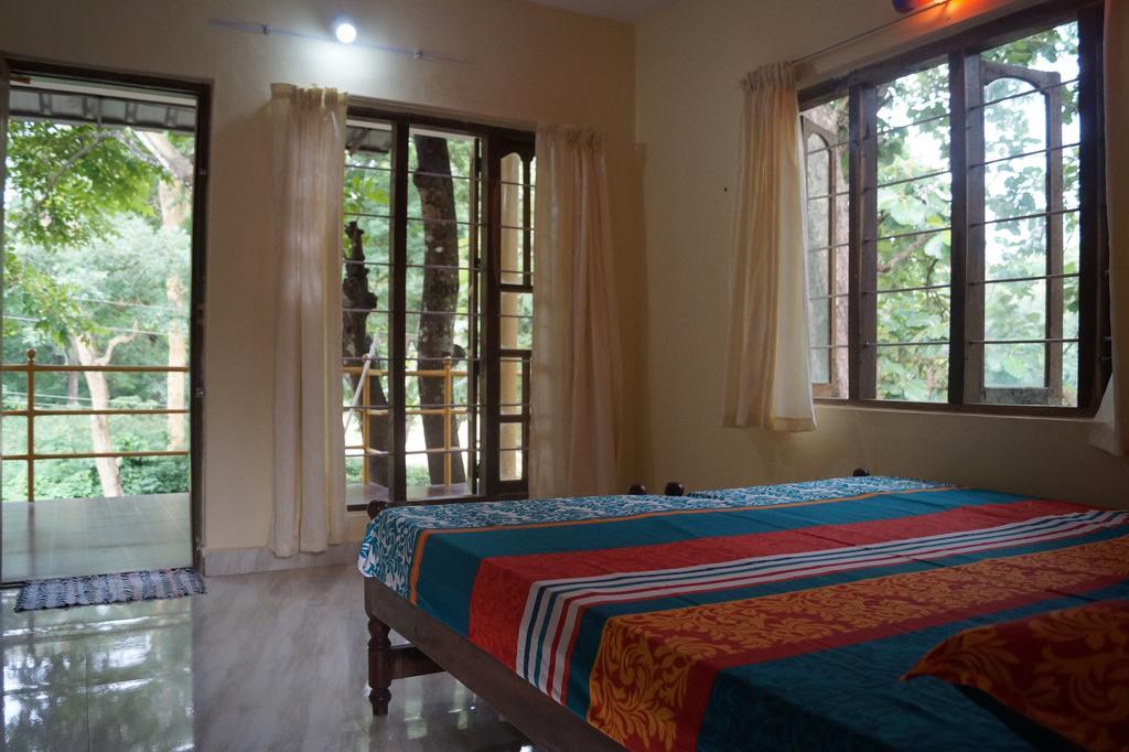 Jungleparadiso Homestay Thekkady Exterior foto